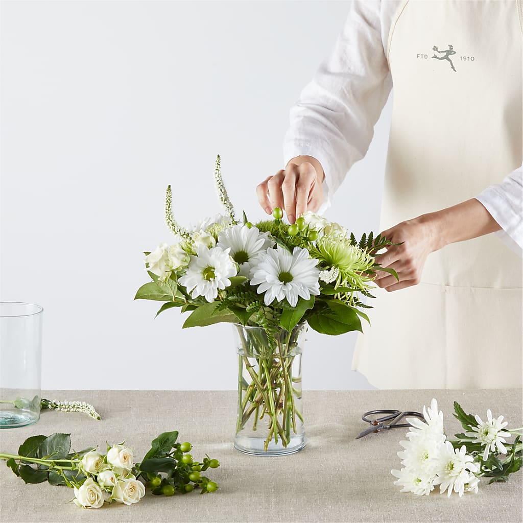 Irish Garden - A Florist Original – Dejavu Florist And Balloons, Durham NC