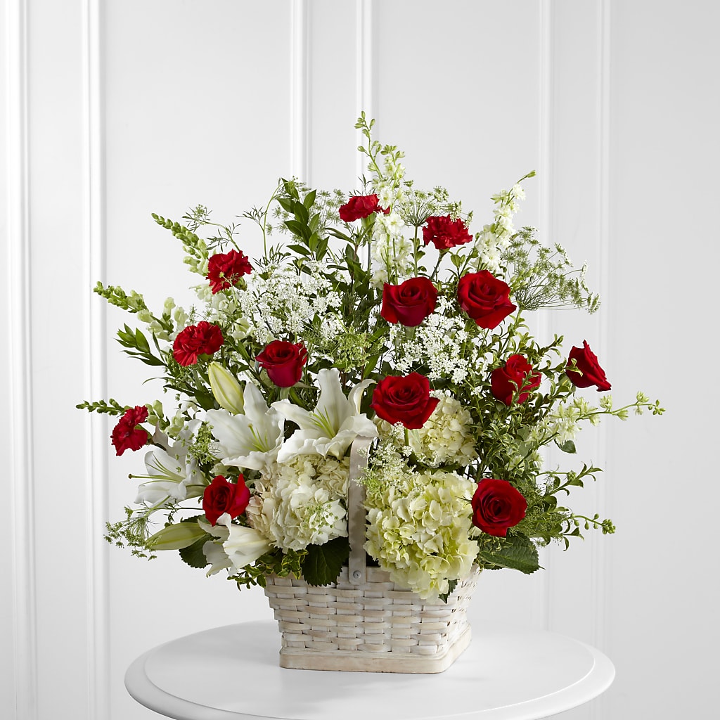 In Loving Memory Arrangement – Dejavu Florist And Balloons, Durham NC