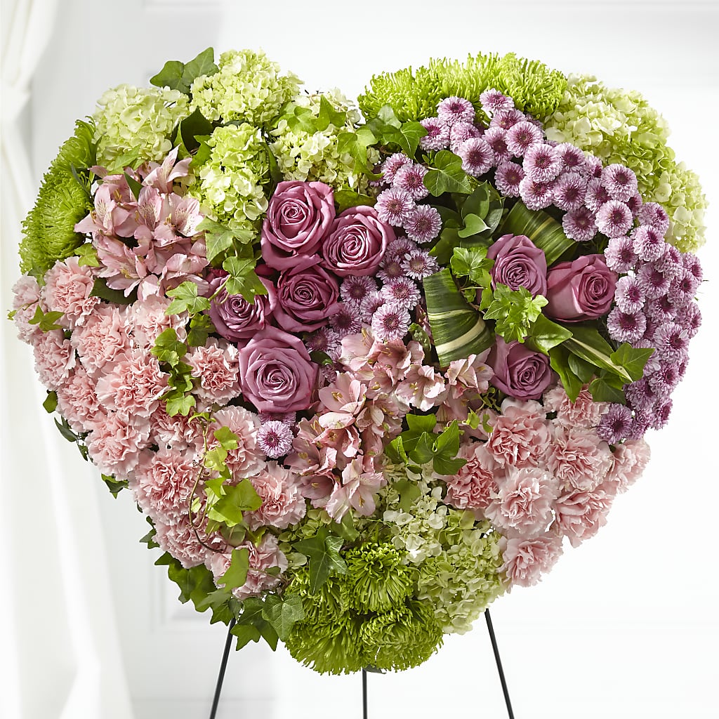 Heartwarming Standing Heart – Dejavu Florist And Balloons, Durham NC