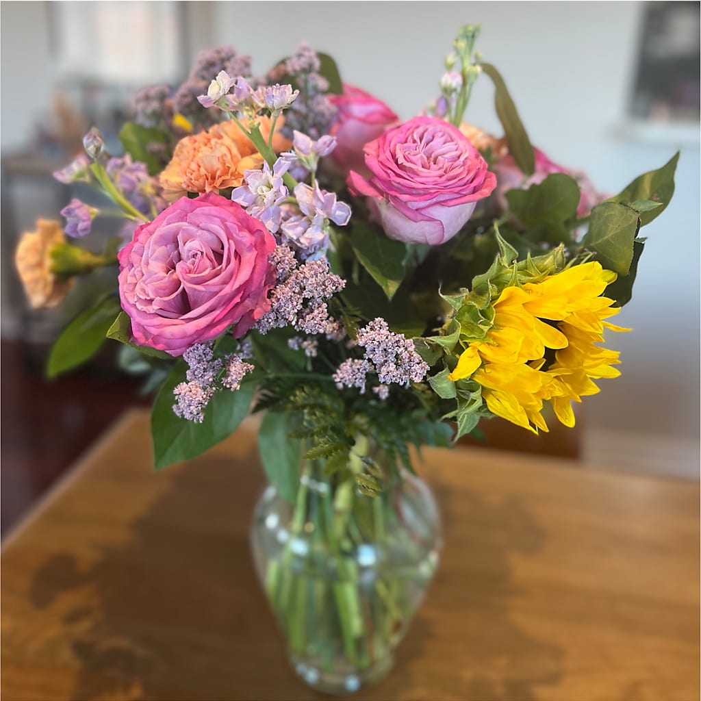 Yellow Brick Road Bouquet – Dejavu Florist And Balloons, Durham NC