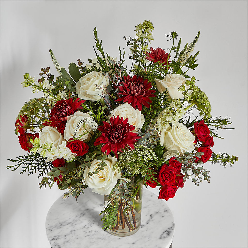 Favorite Traditions Bouquet – Dejavu Florist And Balloons, Durham NC