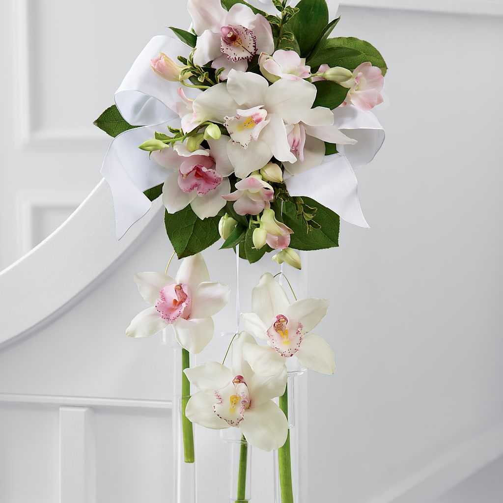 Perfect Entrance Pew Arrangement – Dejavu Florist And Balloons, Durham NC