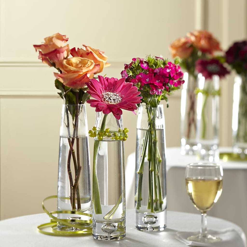 Sparkling Toast Centerpiece – Dejavu Florist And Balloons, Durham NC