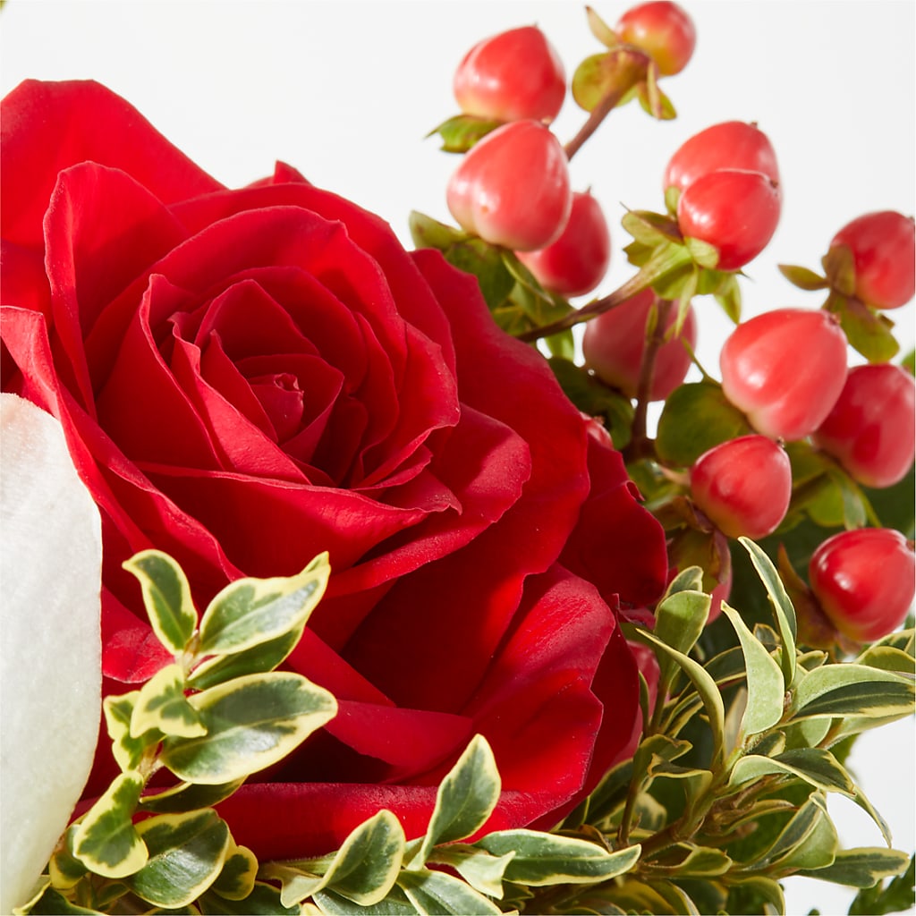 Snowy Wonderland Bouquet –  Dejavu Florist And Balloons, Durham NC