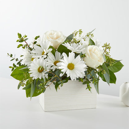 Fresh Linen Box Bouquet –  Dejavu Florist And Balloons, Durham NC