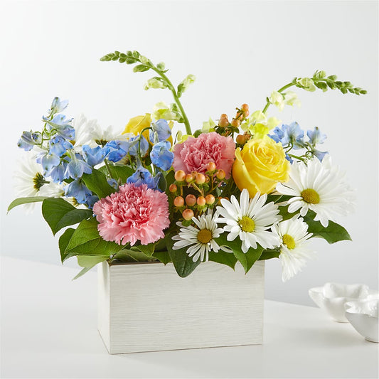 Sun Salutation Box Bouquet –  Dejavu Florist And Balloons, Durham NC