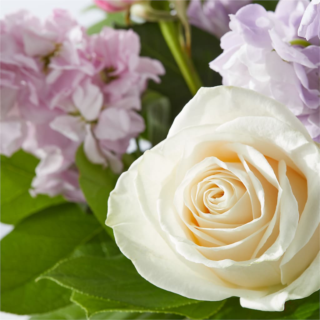 Springtime Spritz Bouquet –  Dejavu Florist And Balloons, Durham NC