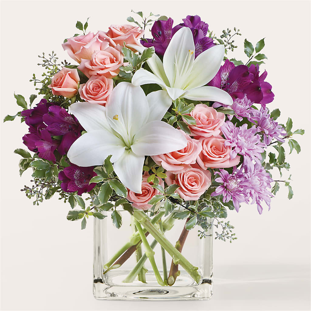 Mani Pedi Bouquet –  Dejavu Florist And Balloons, Durham NC
