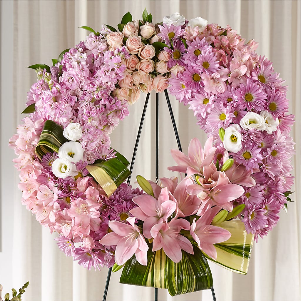 Gift of Warmth Wreath –  Dejavu Florist And Balloons, Durham NC