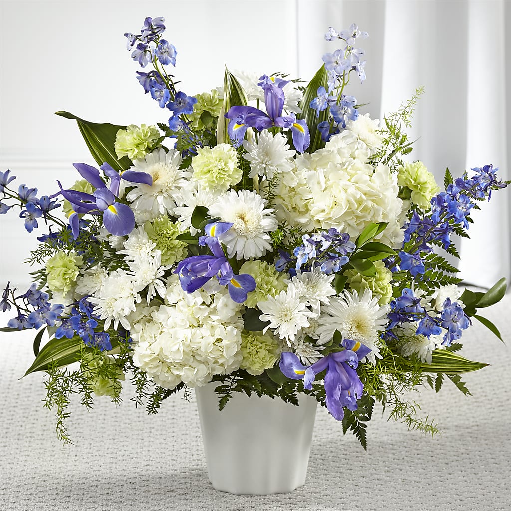 Soft Serenity Floor Basket –  Dejavu Florist And Balloons, Durham NC