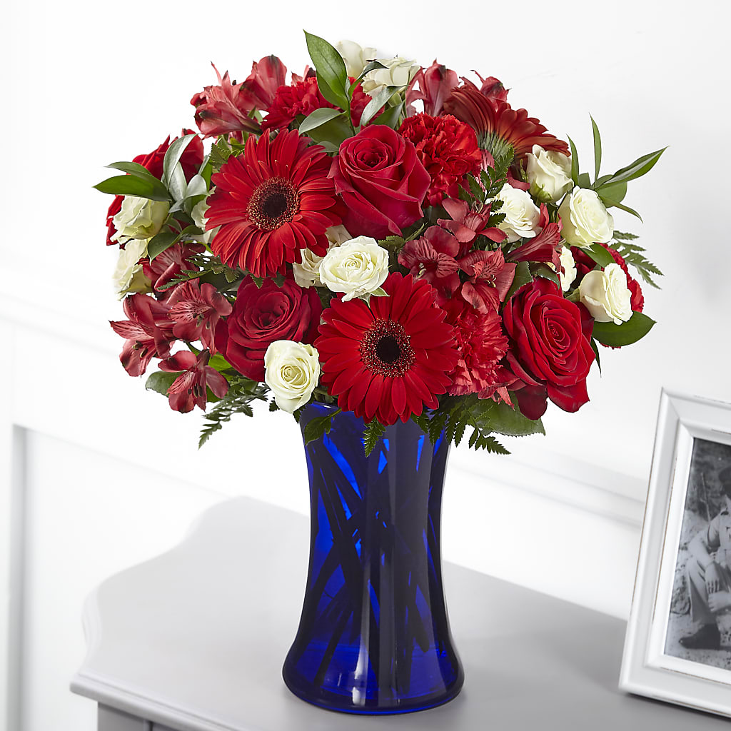 Hearts Embrace Bouquet –  Dejavu Florist And Balloons, Durham NC
