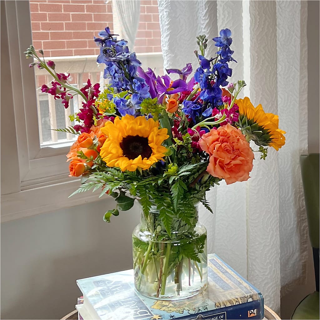 Rays of Life Bouquet –  Dejavu Florist And Balloons, Durham NC