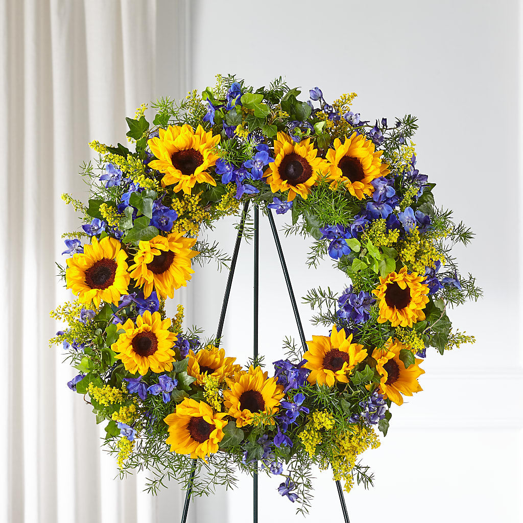 Bright Rays Wreath –  Dejavu Florist And Balloons, Durham NC
