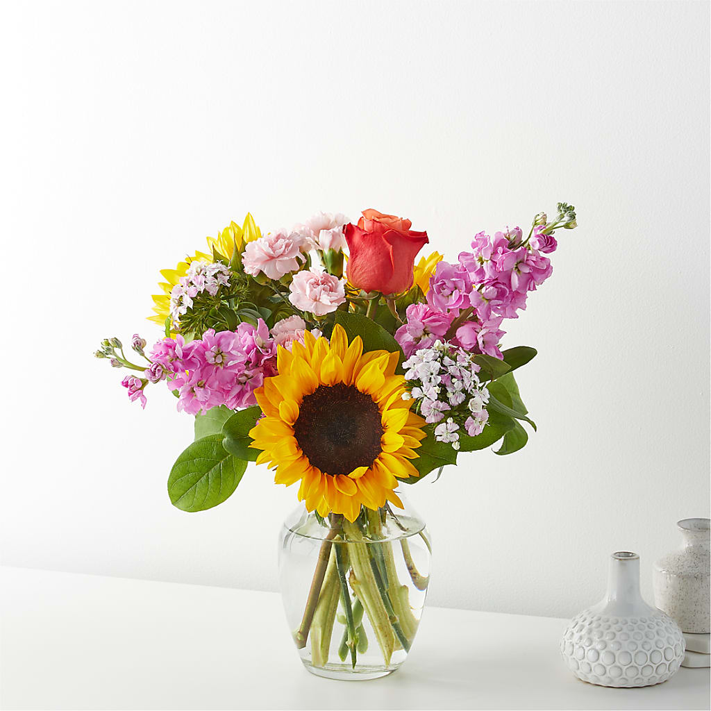 Yellow Brick Road Bouquet –  Dejavu Florist And Balloons, Durham NC