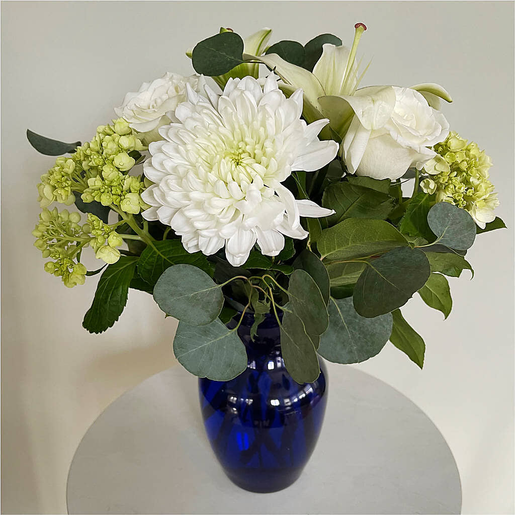 Snowy Dreams Bouquet –  Dejavu Florist And Balloons, Durham NC
