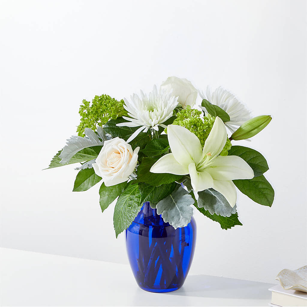 Snowy Dreams Bouquet –  Dejavu Florist And Balloons, Durham NC