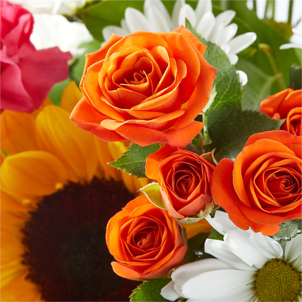 Sun-drenched Blooms Bouquet –  Dejavu Florist And Balloons, Durham NC