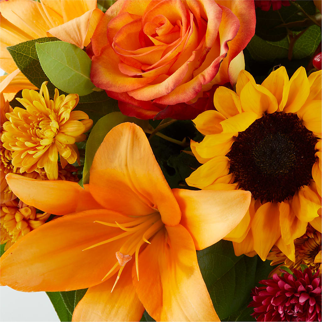 Grateful Centerpiece –  Dejavu Florist And Balloons, Durham NC
