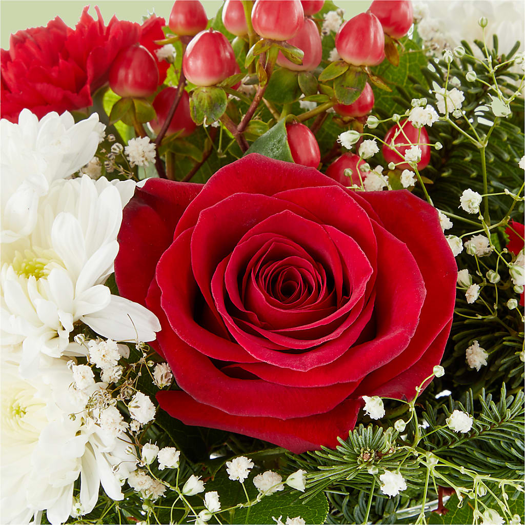 Chance of Flurries Bouquet –  Dejavu Florist And Balloons, Durham NC
