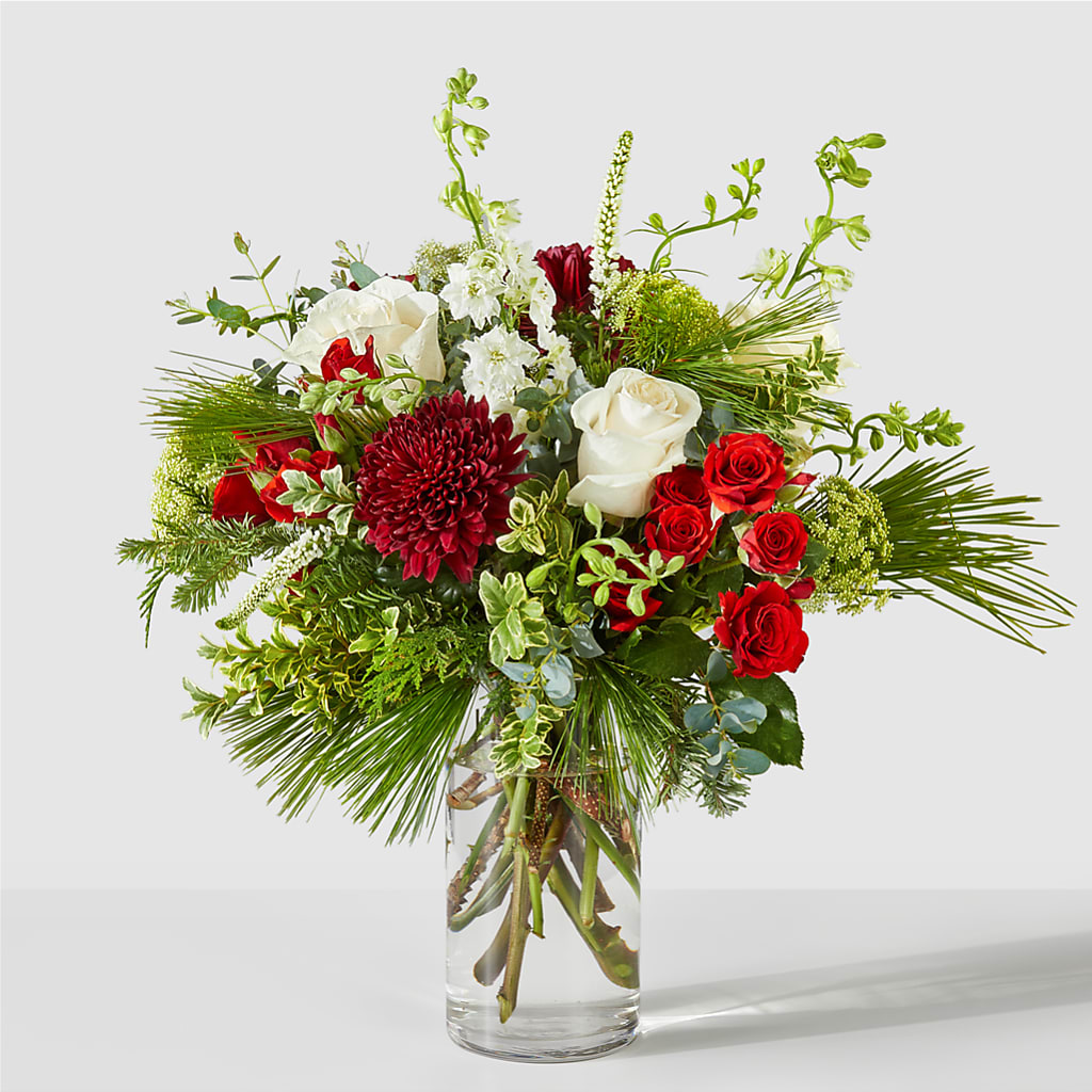 Favorite Traditions Bouquet –  Dejavu Florist And Balloons, Durham NC