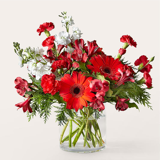 Holidaisy Bouquet –  Dejavu Florist And Balloons, Durham NC