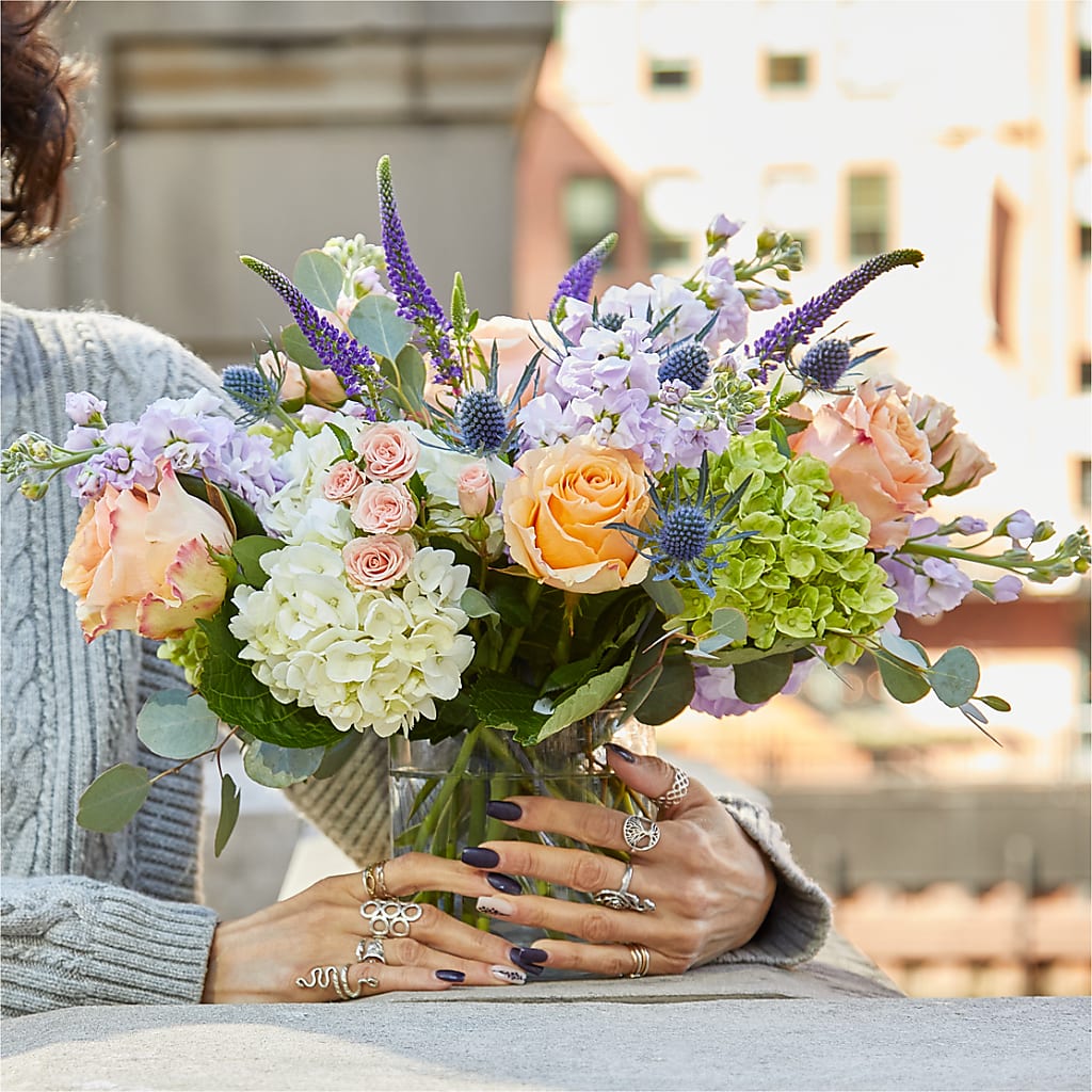 Porch Swing Bouquet –  Dejavu Florist And Balloons, Durham NC