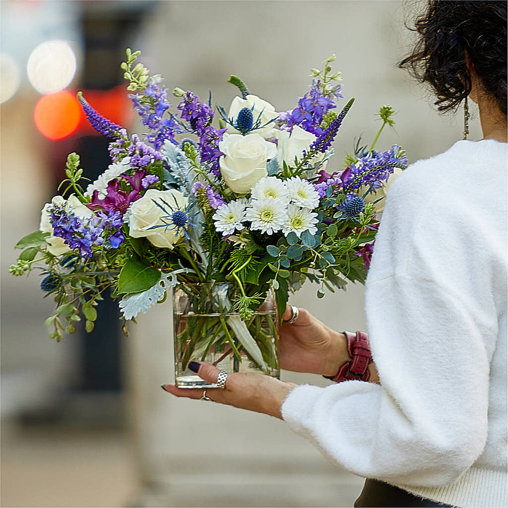 Shooting Star Bouquet –  Dejavu Florist And Balloons, Durham NC