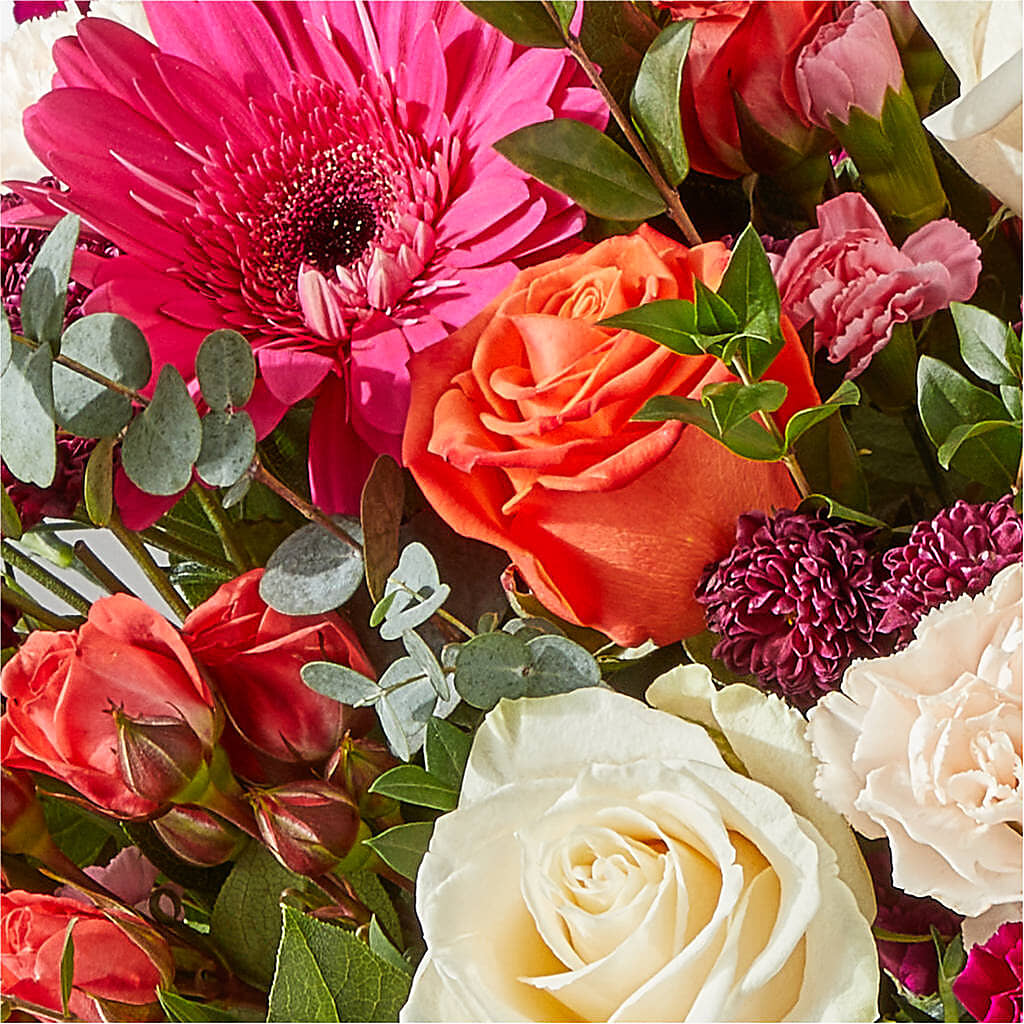 Smell the Roses Bouquet –  Dejavu Florist And Balloons, Durham NC