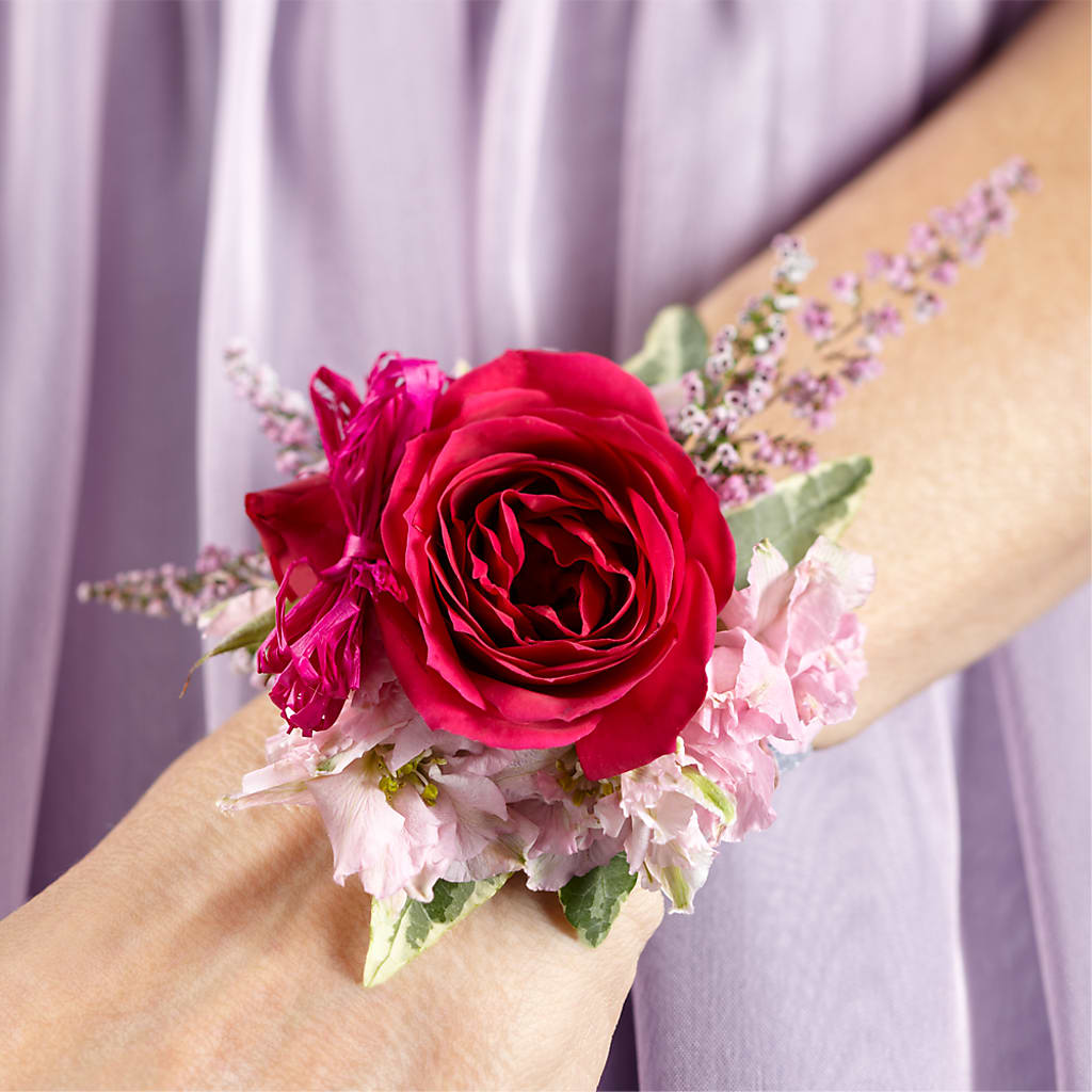 Rose Charm Corsage –  Dejavu Florist And Balloons, Durham NC