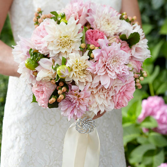 Heart's Promise Bouquet –  Dejavu Florist And Balloons, Durham NC