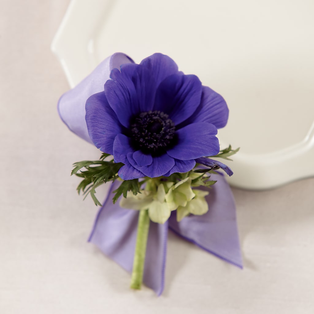 Purple Passion Boutonniere –  Dejavu Florist And Balloons, Durham NC