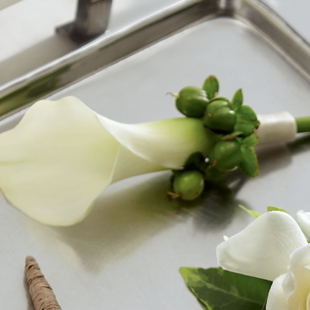 White Calla Boutonniere –  Dejavu Florist And Balloons, Durham NC